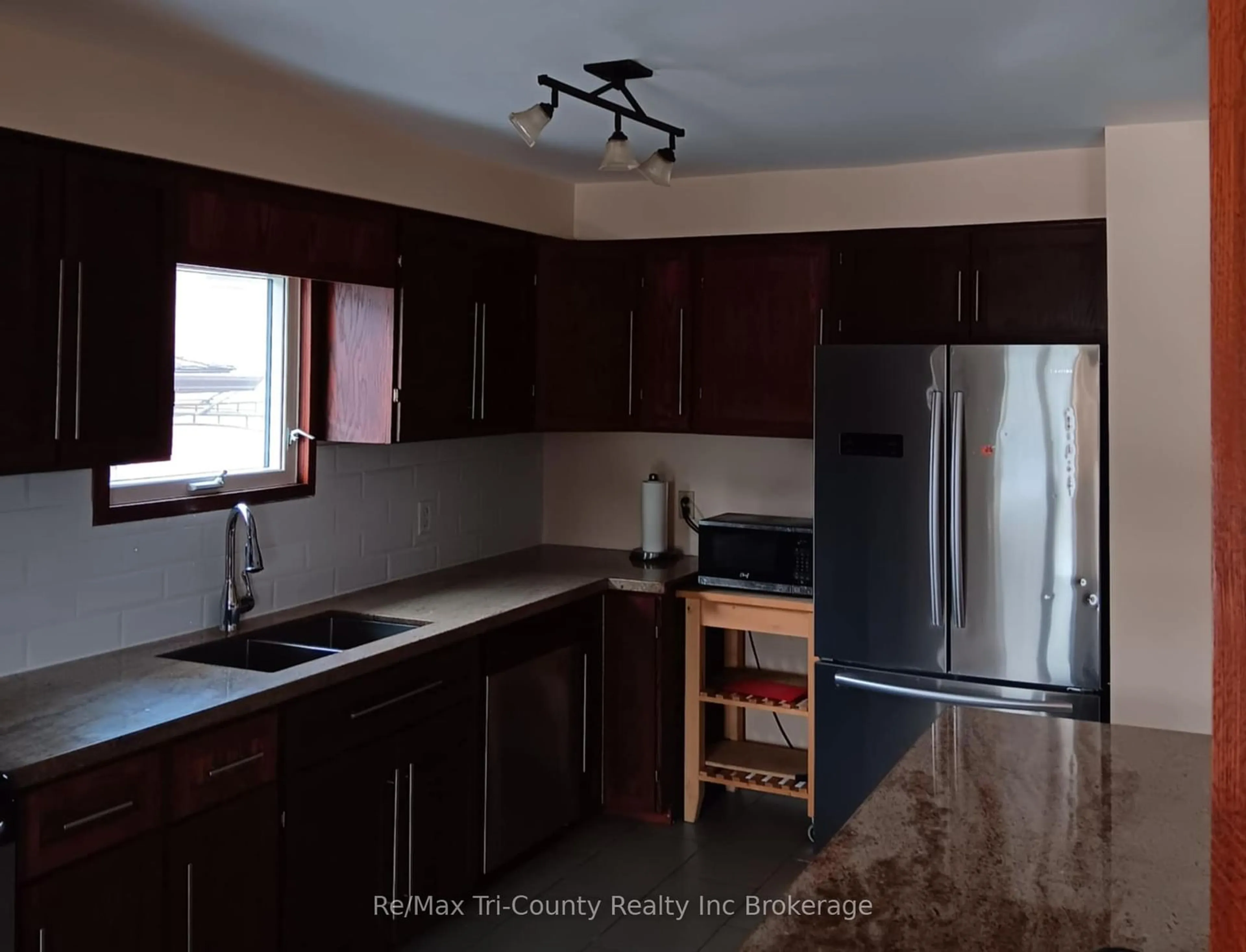 Standard kitchen, unknown for 19 Belleview Cres, North Bay Ontario P1B 8V2