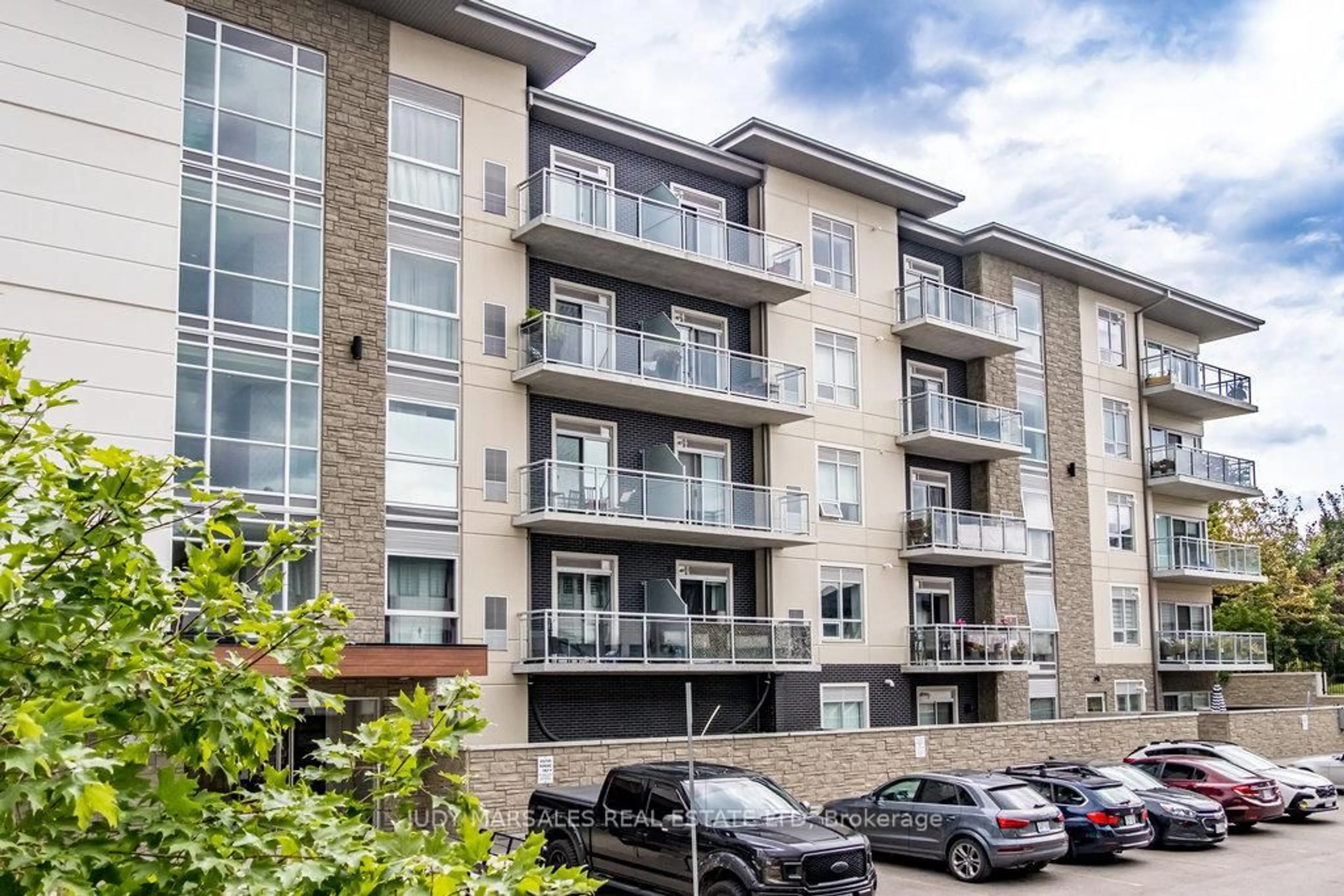 Unknown for 16 Markle Cres #510, Hamilton Ontario L9G 0H4