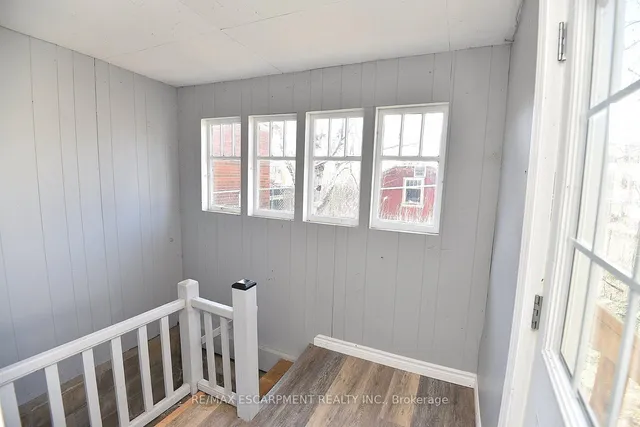 Additional property image - 295 Paling Ave