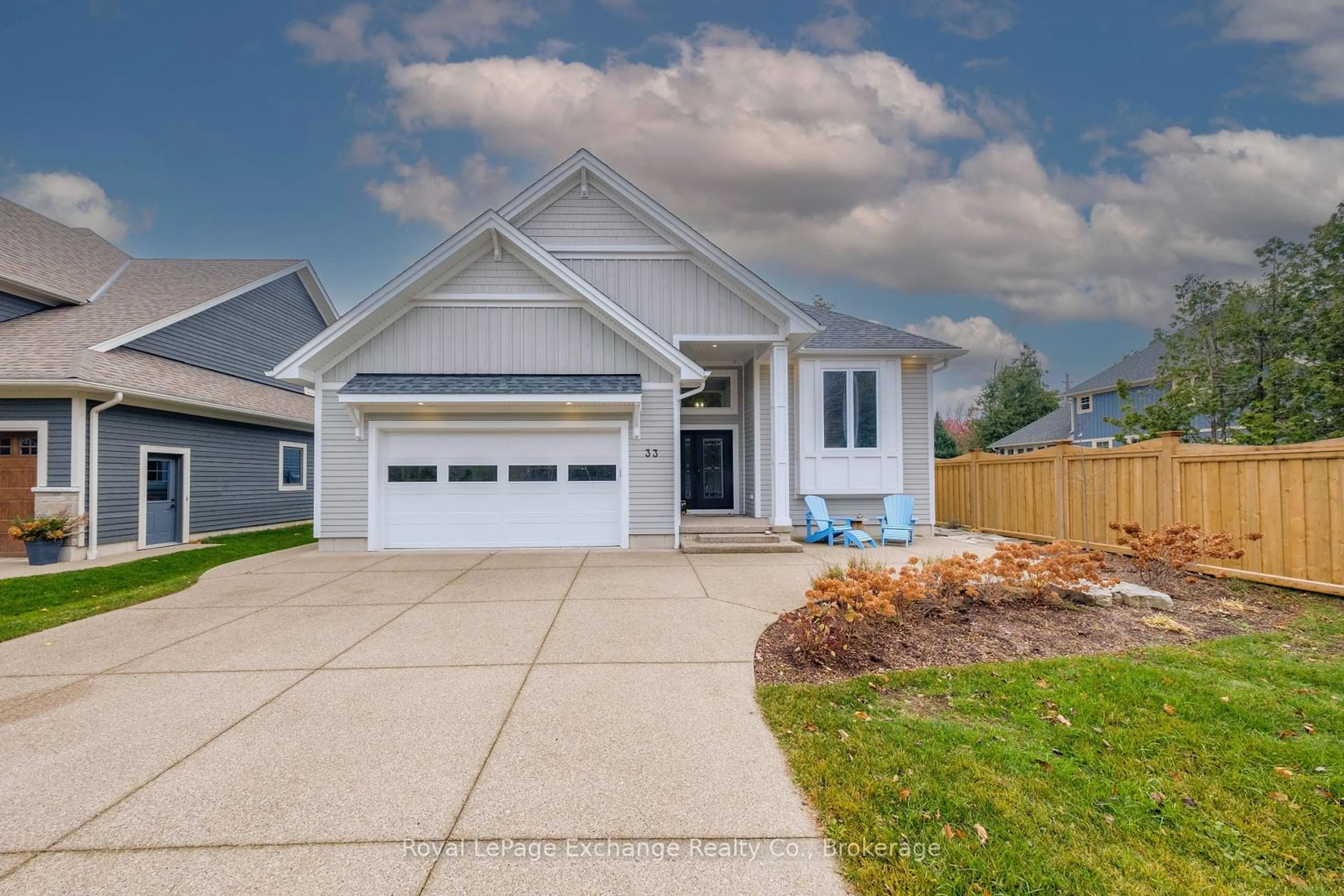 Home with vinyl exterior material, street for 33 MADWAYOSH St, Saugeen Shores Ontario N0H 2L0