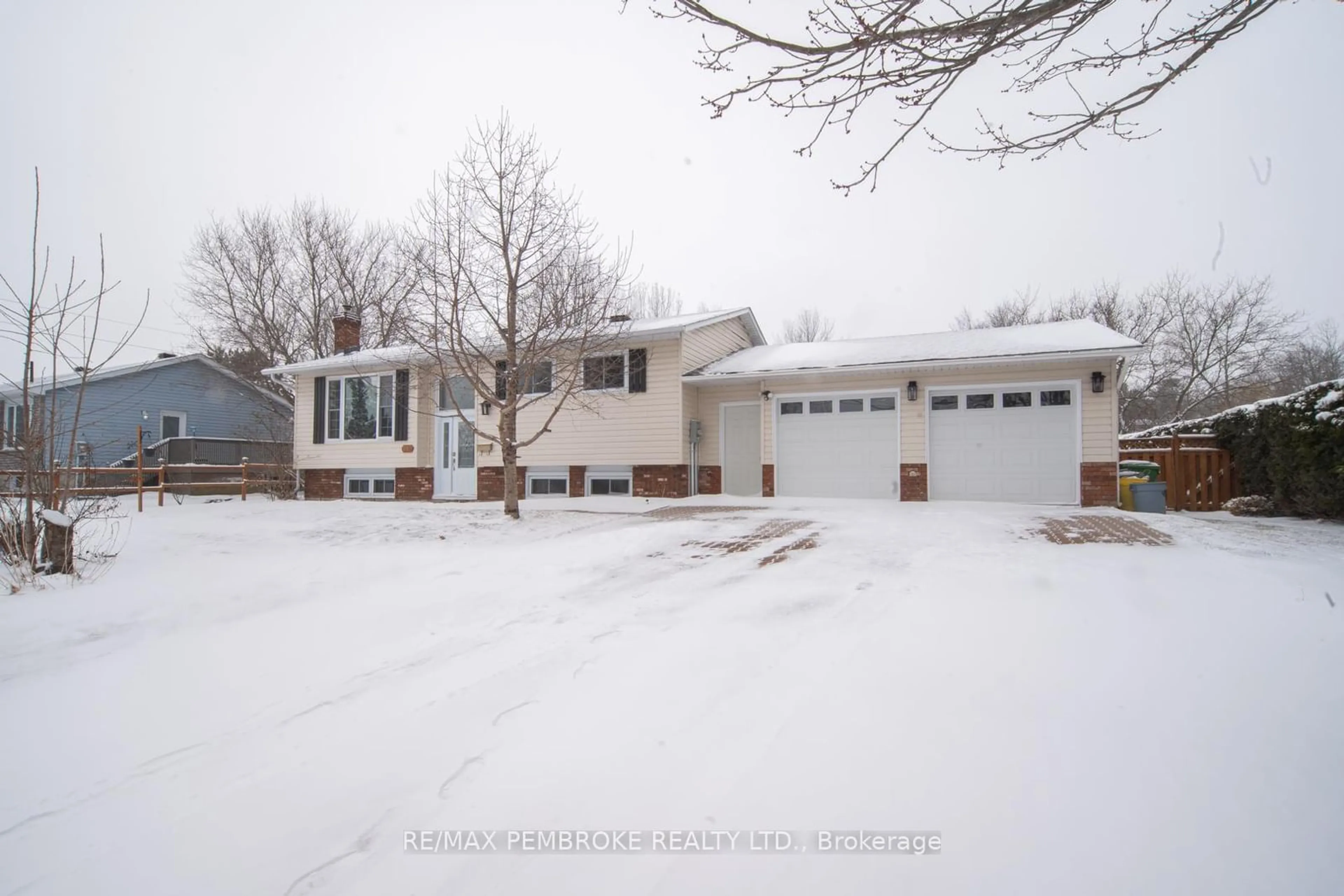 Unknown for 789 Lakeview Dr, Petawawa Ontario K8A 7P8