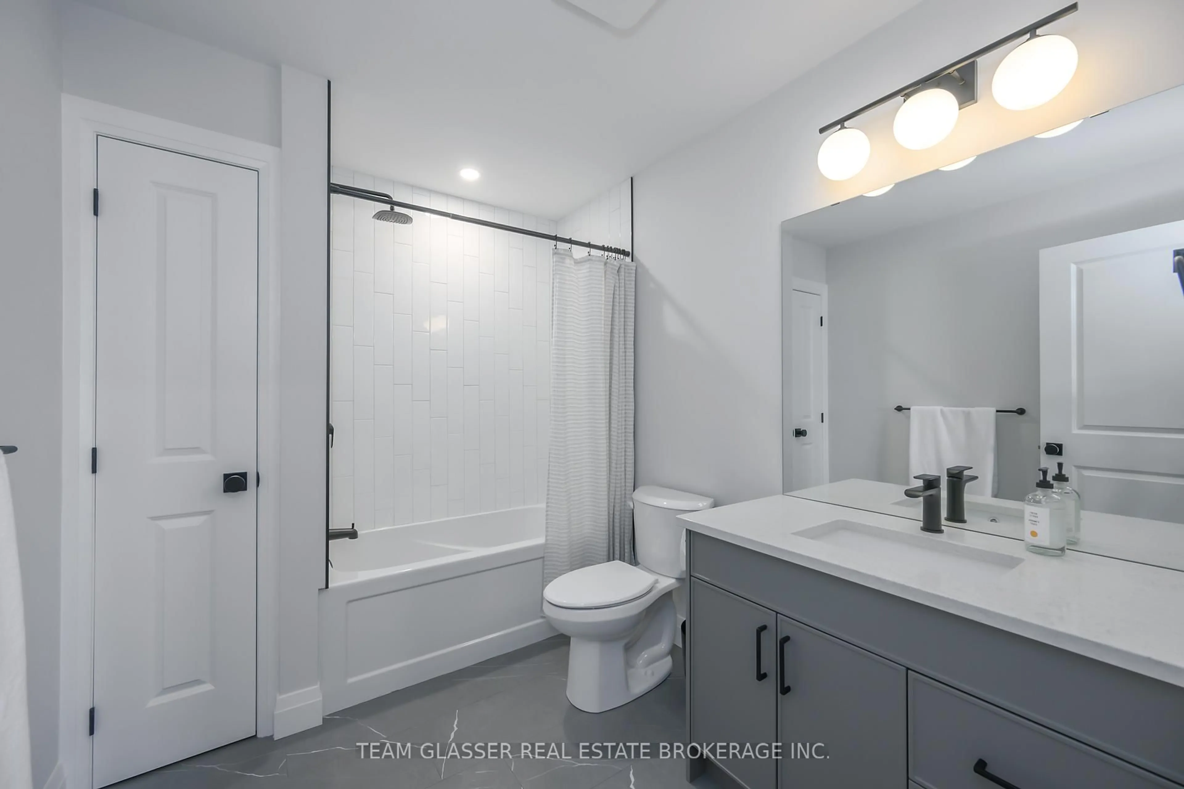 Standard bathroom, ceramic/tile floor for 72 ALLISTER Dr #LOT 97, Middlesex Centre Ontario N0L 1R0