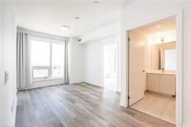 Additional property image - 15 Wellington St Unit 1102