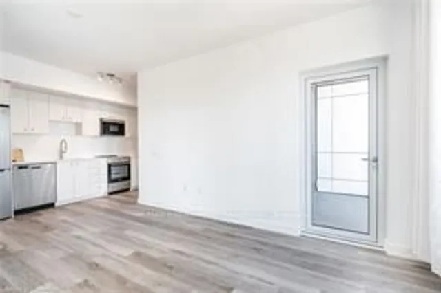Additional property image - 15 Wellington St Unit 1102