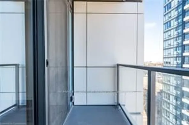 Additional property image - 15 Wellington St Unit 1102