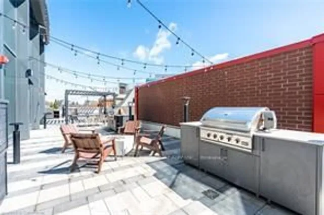 Additional property image - 15 Wellington St Unit 1102