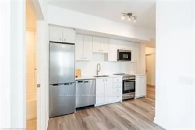 Additional property image - 15 Wellington St Unit 1102
