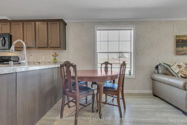 Additional property image - 70 Park Lane