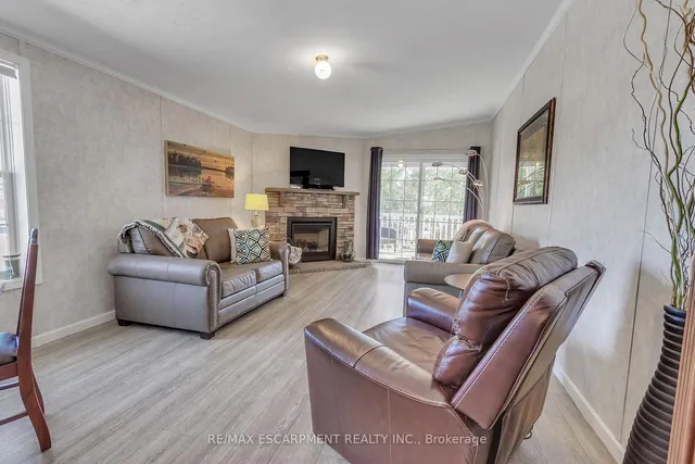 Additional property image - 70 Park Lane