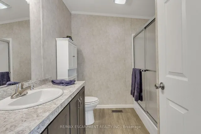 Additional property image - 70 Park Lane