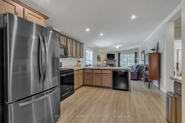 Additional property image - 70 Park Lane