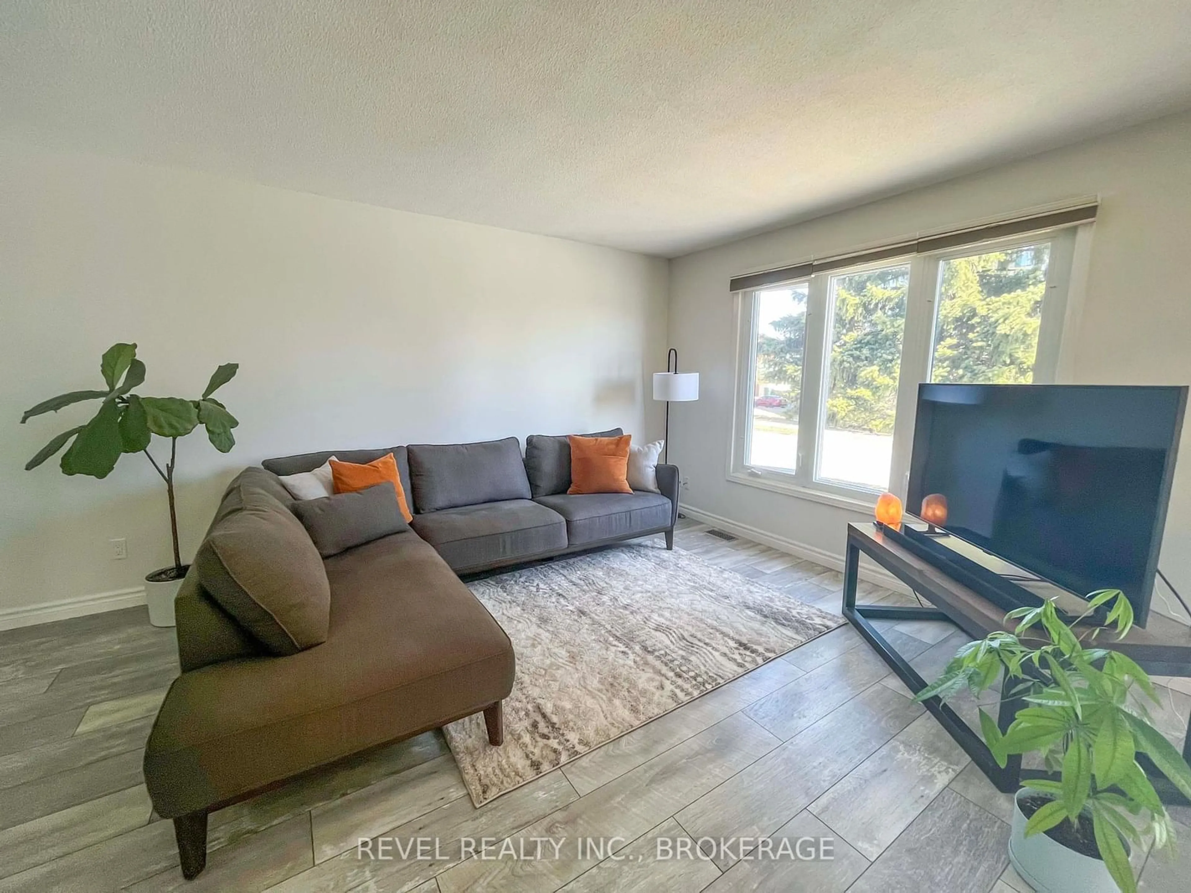 Living room with furniture, unknown for 753 Ridley Dr, Kingston Ontario K7P 2A6