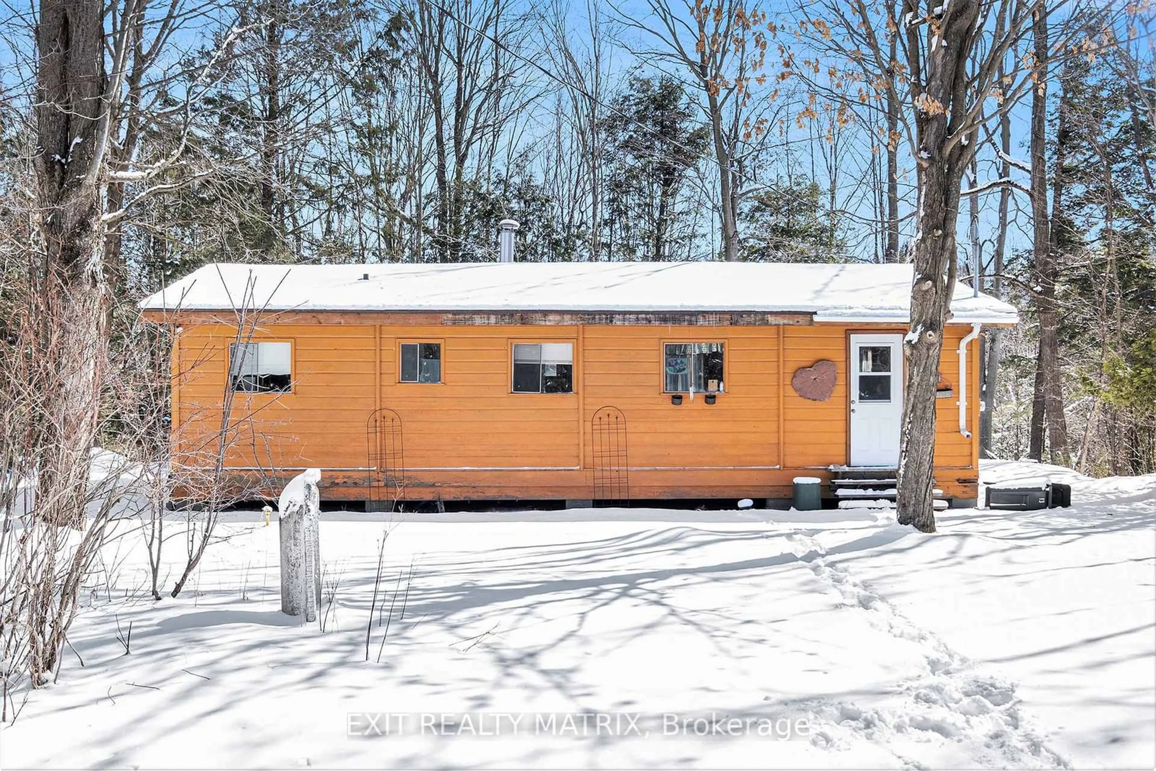 Home with vinyl exterior material, street for 2251 Concession 9 Rd #13, Alfred and Plantagenet Ontario K0B 1C0