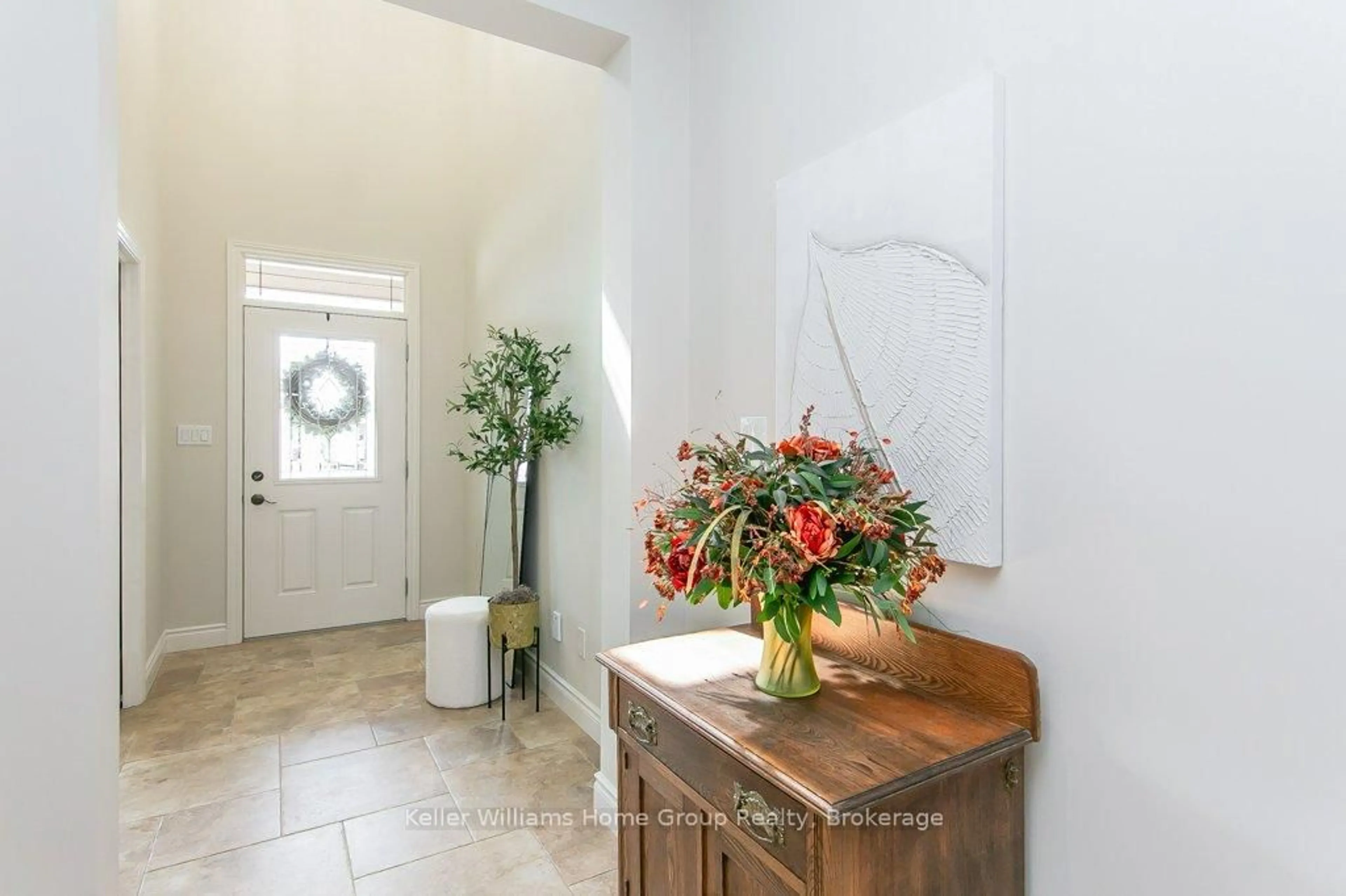 Indoor entryway for 70 Waverley Dr, Guelph Ontario N1E 6C8