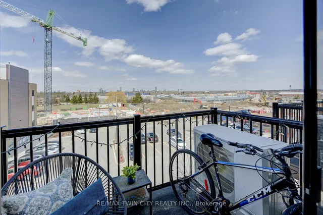 Primary image of 20 Palace St Unit F11