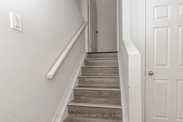 Additional image 13 of 340 Shady Glen Cres