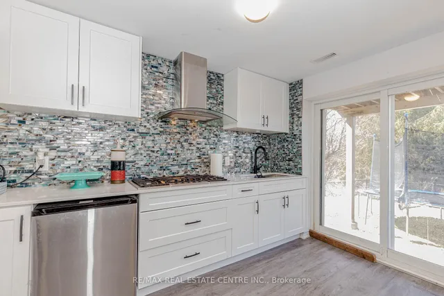 Additional image 11 of 340 Shady Glen Cres