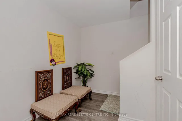 Additional image 6 of 340 Shady Glen Cres