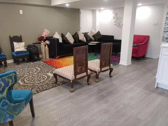 Additional image 37 of 340 Shady Glen Cres