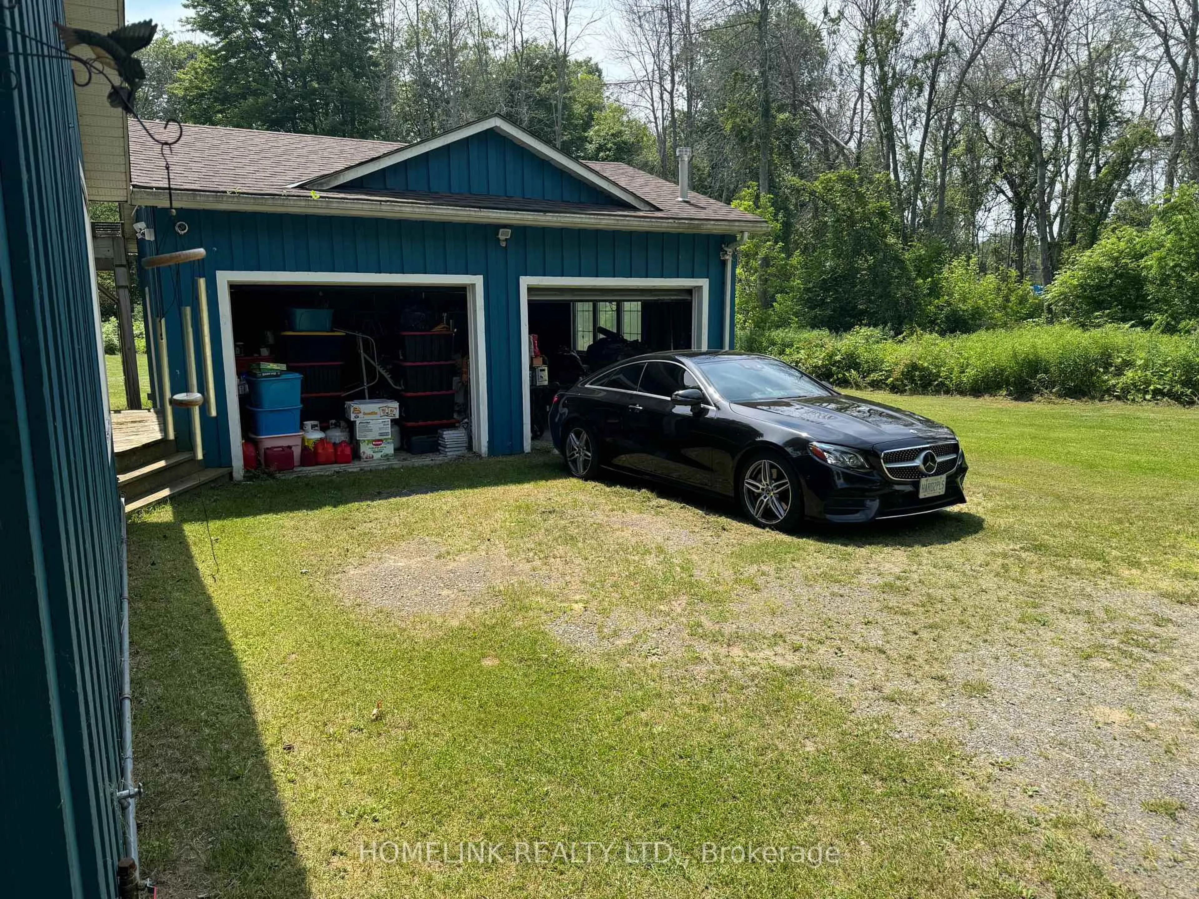 A pic from outside/outdoor area/front of a property/back of a property/a pic from drone, water/lake/river/ocean view for 371 Barcovan Beach Rd, Brighton Ontario K0K 1L0
