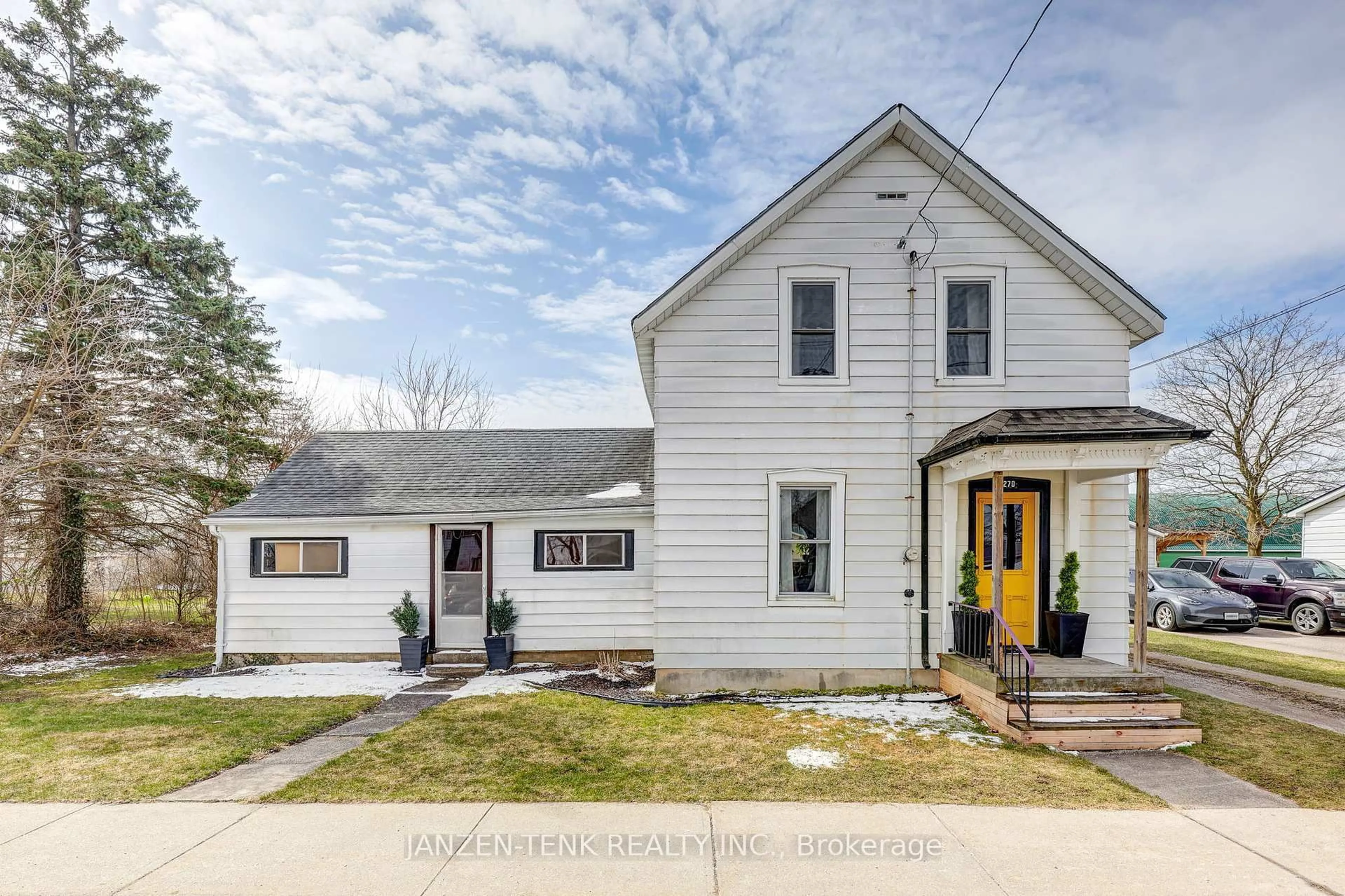 Home with brick exterior material, street for 270 Sydenham St, Aylmer Ontario N5H 1M2