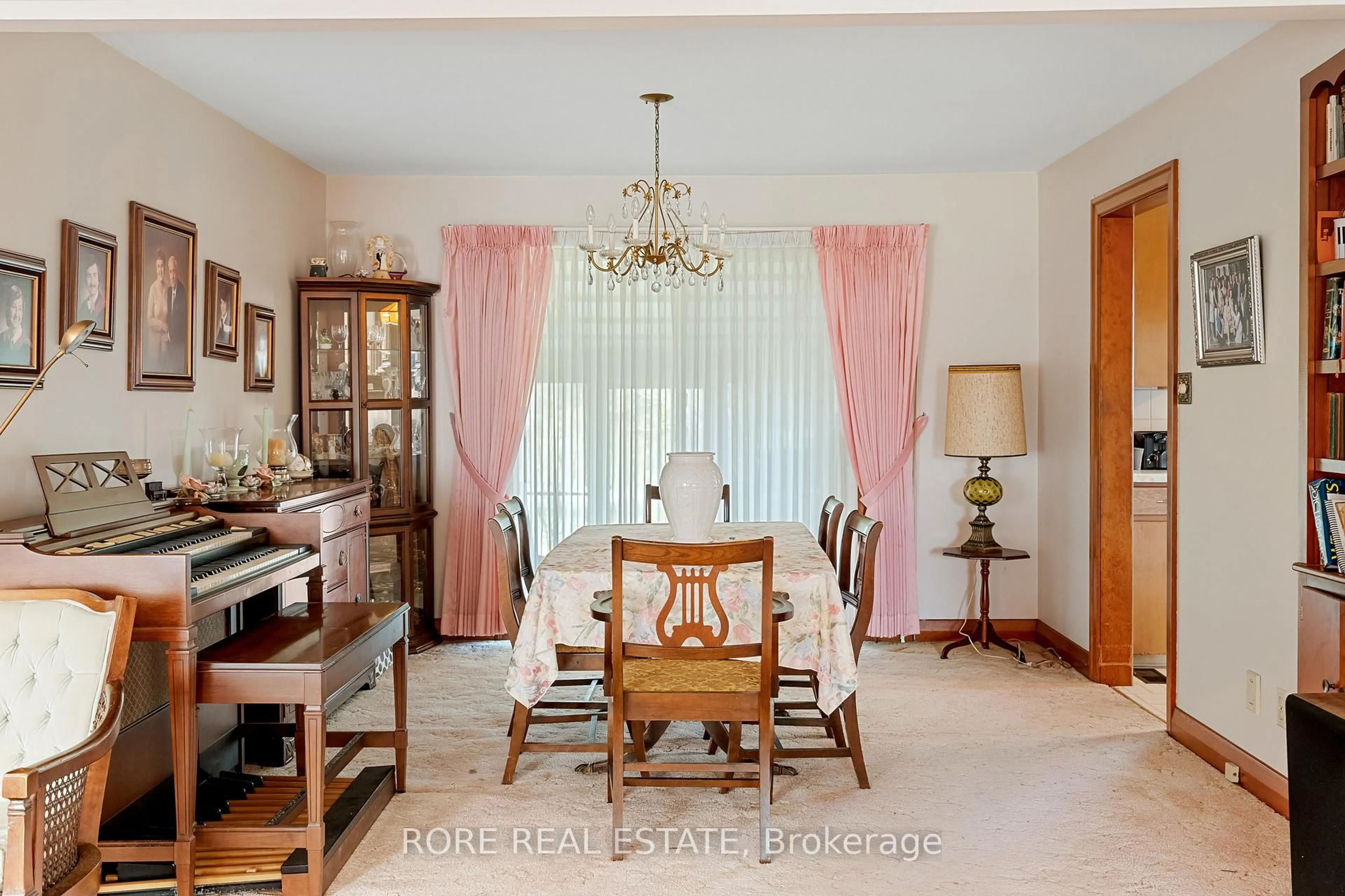 Dining room, unknown for 707 Ridge Rd, Fort Erie Ontario L0S 1N0