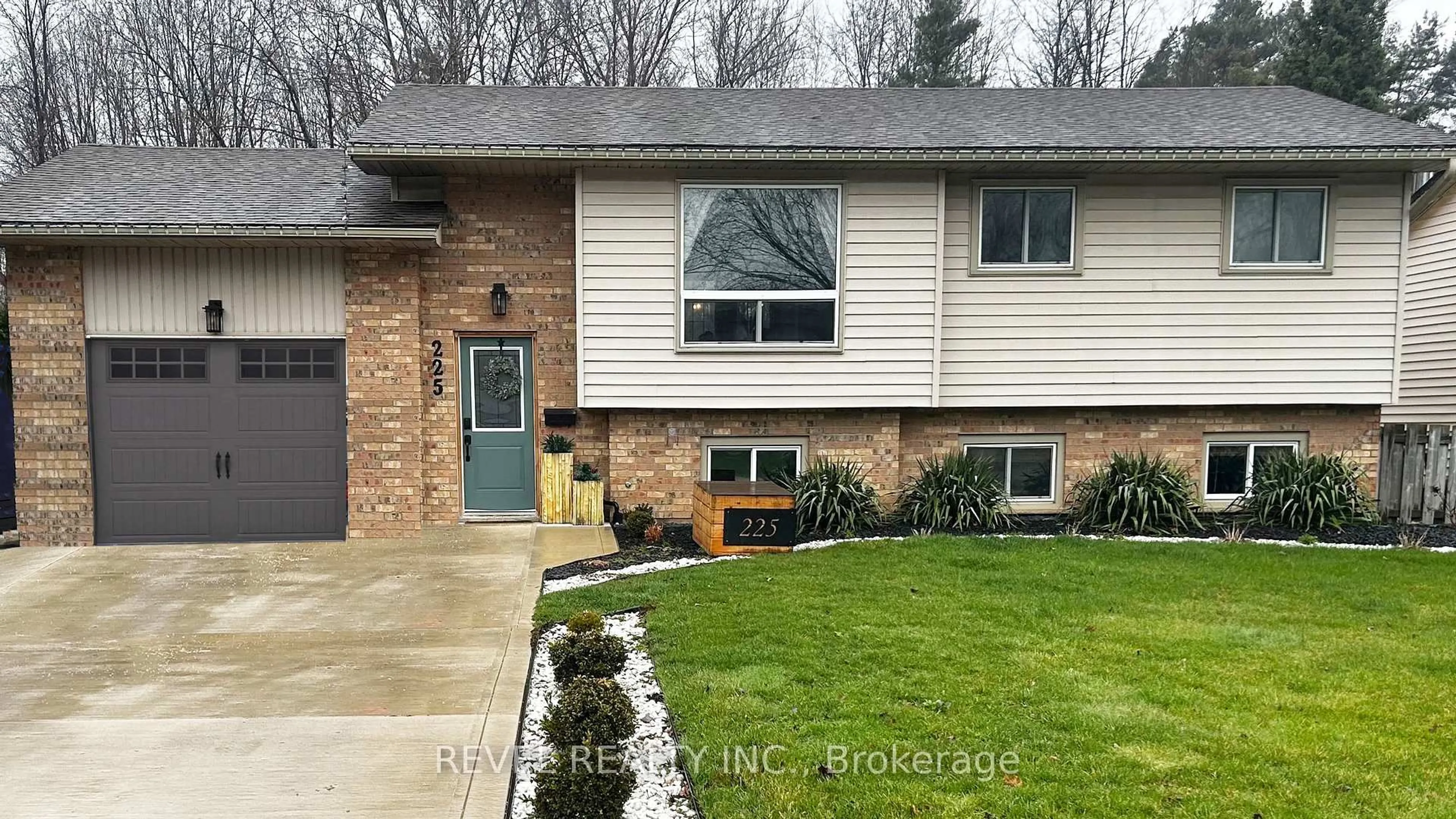 Home with brick exterior material, street for 225 Munroe St, West Elgin Ontario N0L 2P0