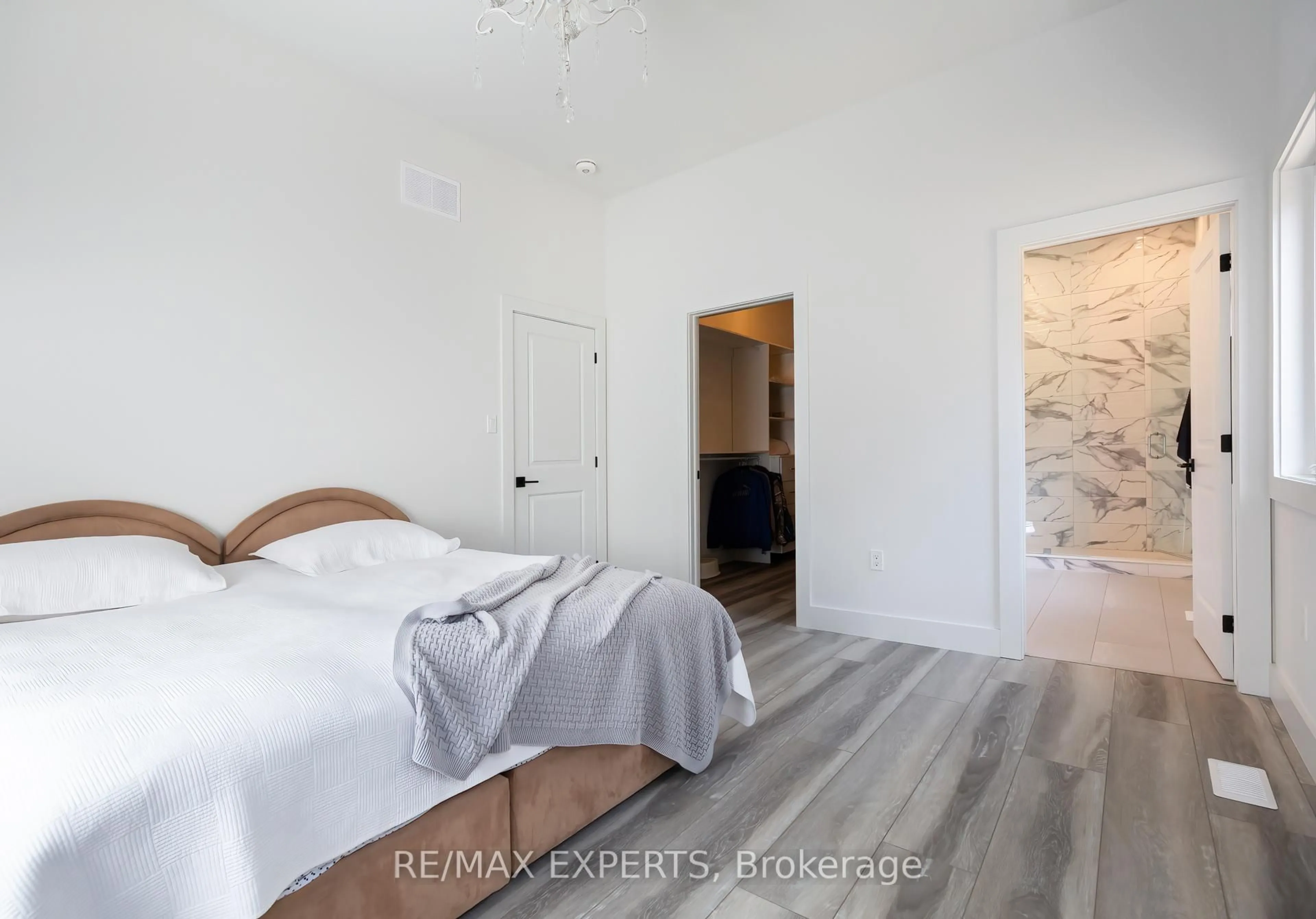 A pic of a room for 226 Larocque Rd, North Bay Ontario P1B 8G3