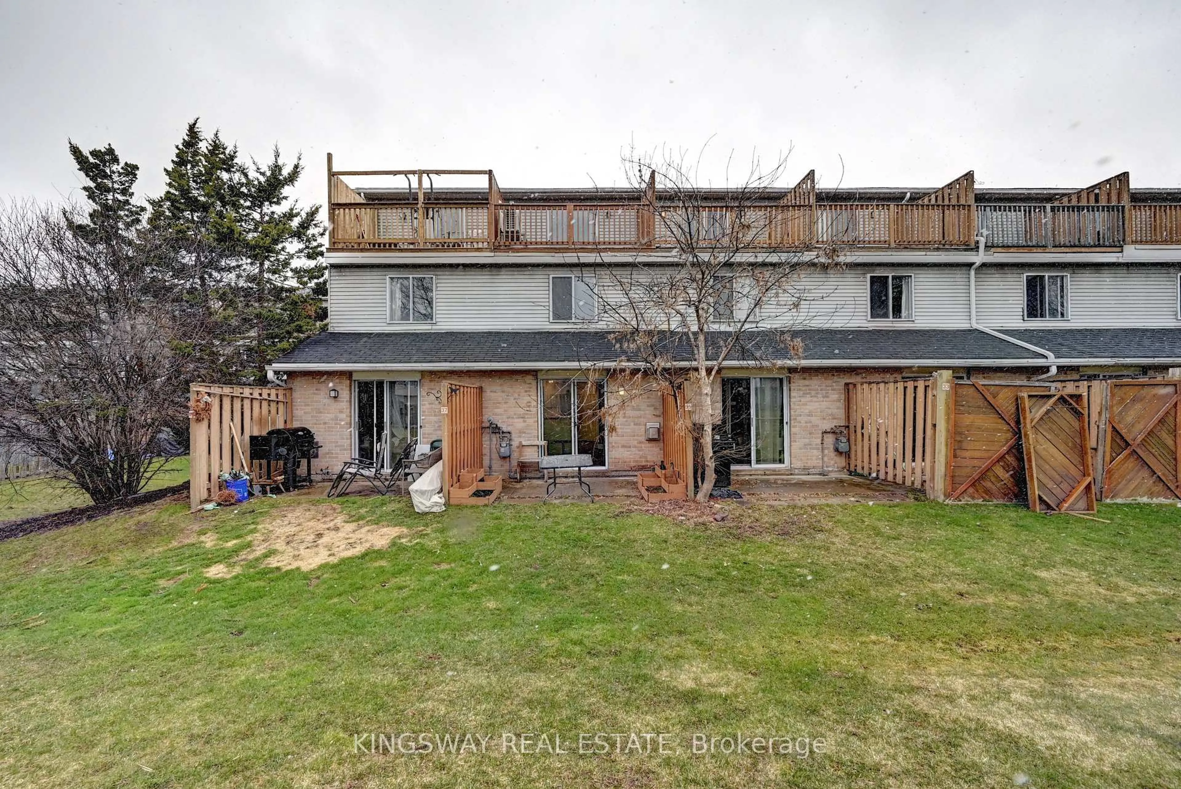 A pic from outside/outdoor area/front of a property/back of a property/a pic from drone, unknown for 67 Valley view Rd #37, Kitchener Ontario N2E 3J1