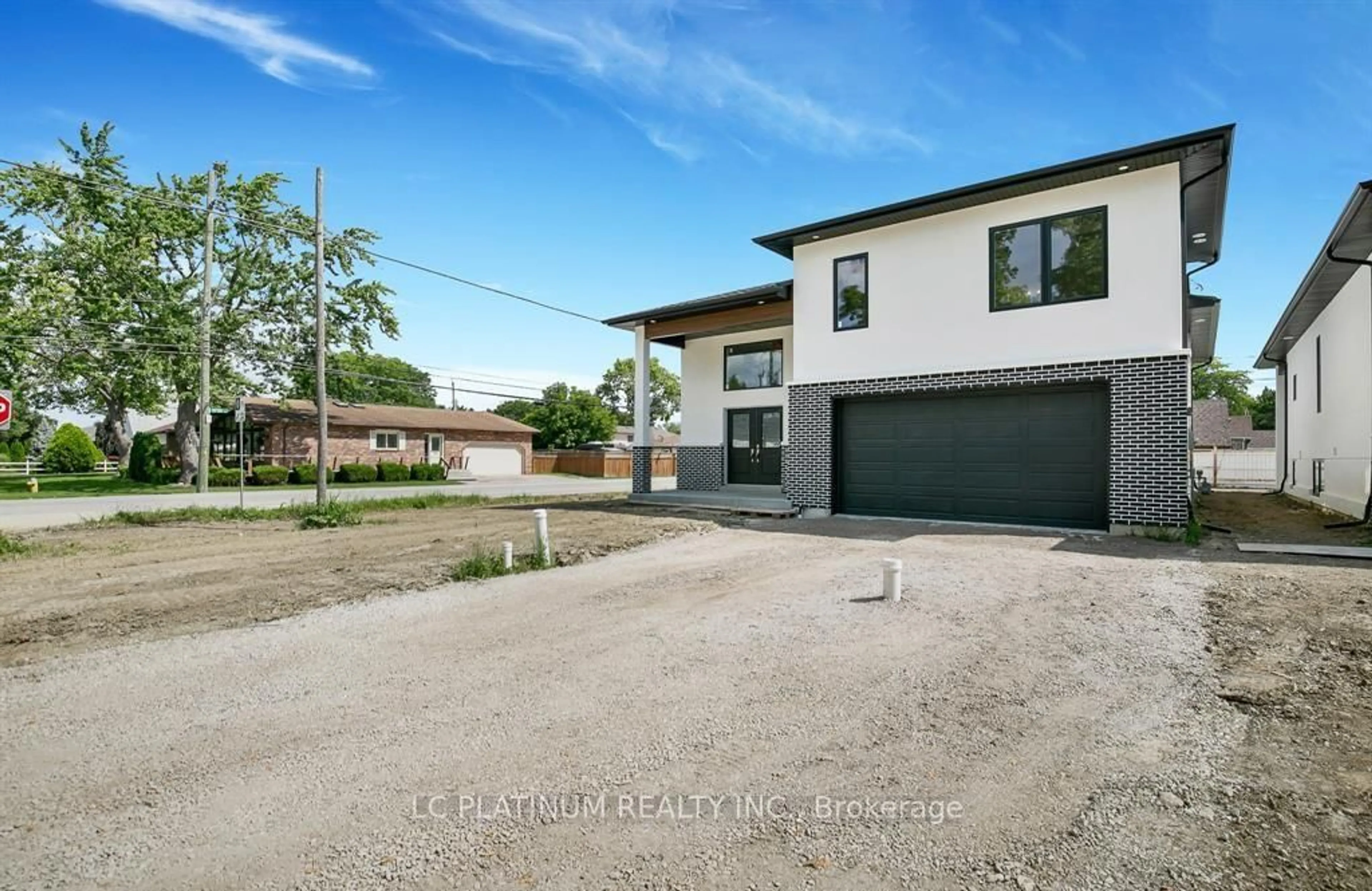 A pic from outside/outdoor area/front of a property/back of a property/a pic from drone, street for 1708 Mark Ave, Windsor Ontario N9B 3G8