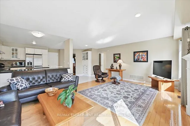 Additional property image - 41 Chifney Lane