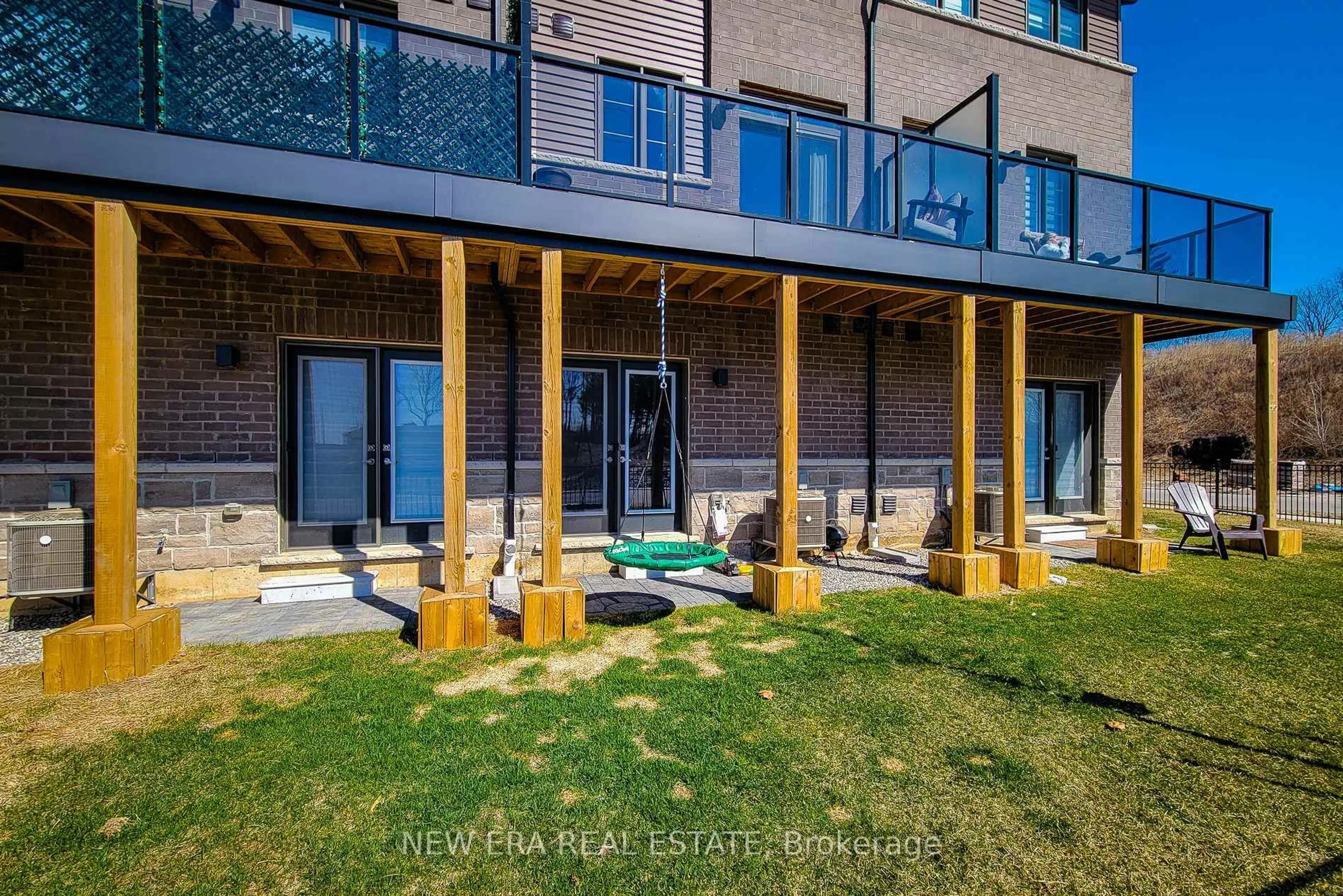 Patio, unknown for 120 Court Dr #60, Brant Ontario N3L 0N2