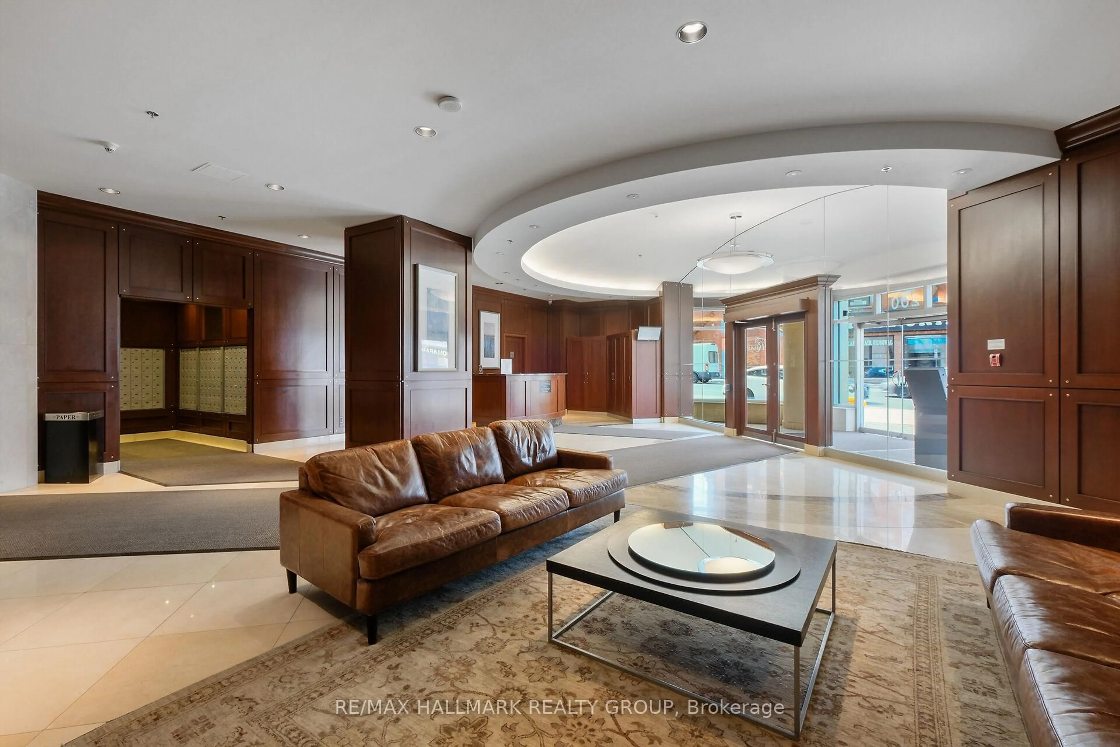 Lobby for 200 Rideau St #706, Ottawa Ontario K1N 5Y1