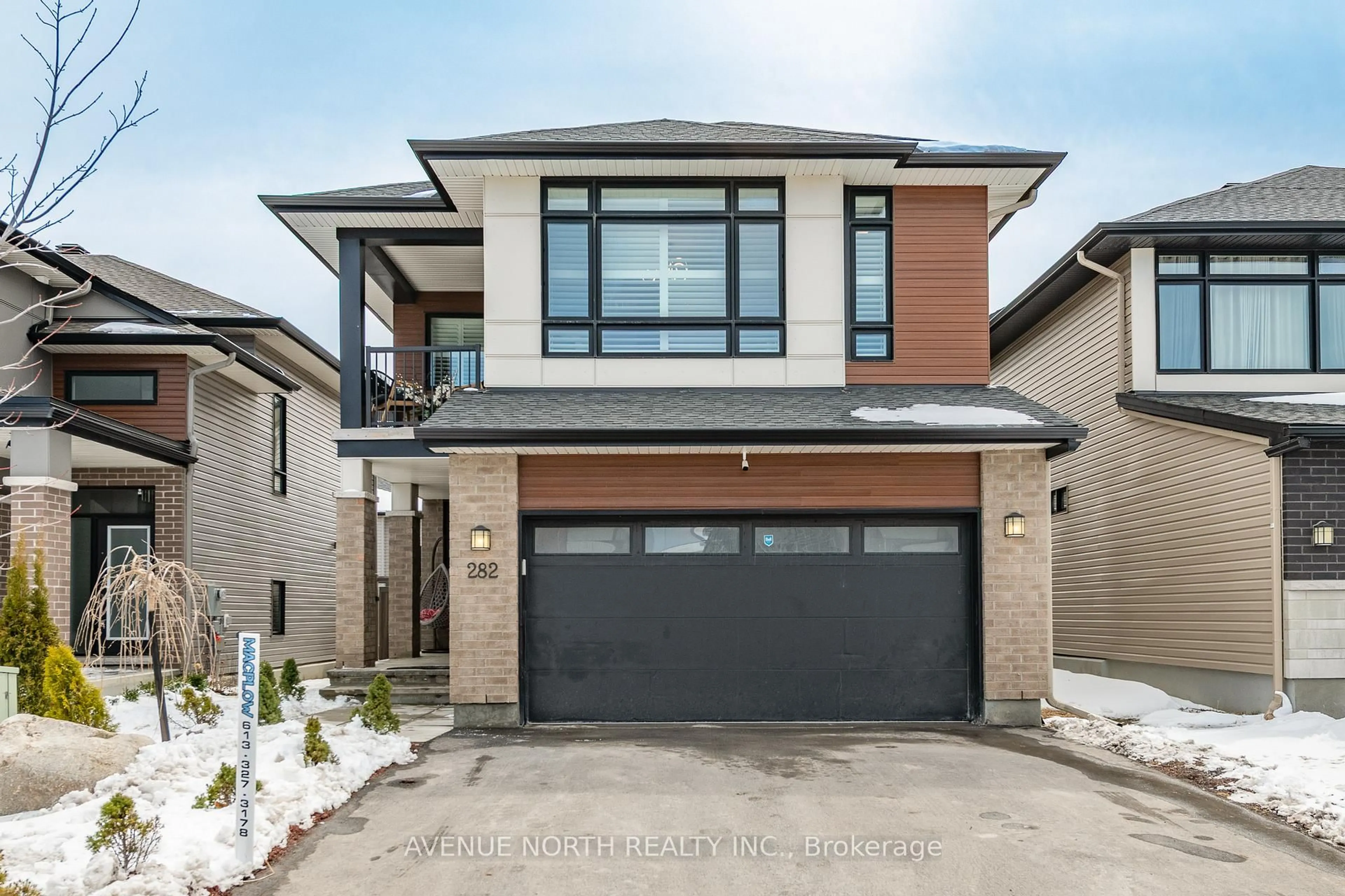 Home with brick exterior material, street for 282 LONGWORTH Ave, Ottawa Ontario K1T 3W7