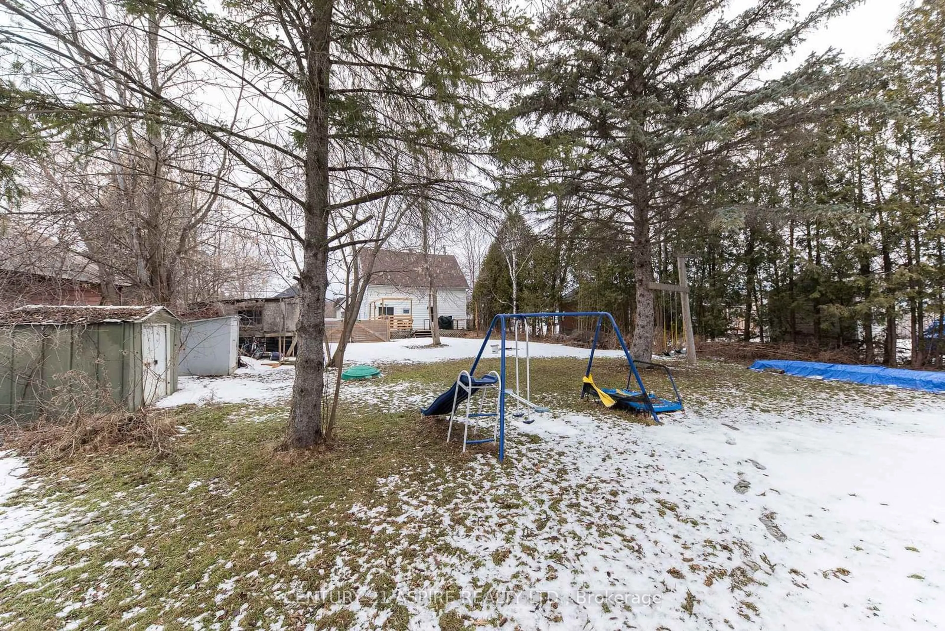 A pic from outside/outdoor area/front of a property/back of a property/a pic from drone, unknown for 469 Eganville Rd, Pembroke Ontario K8A 4E3