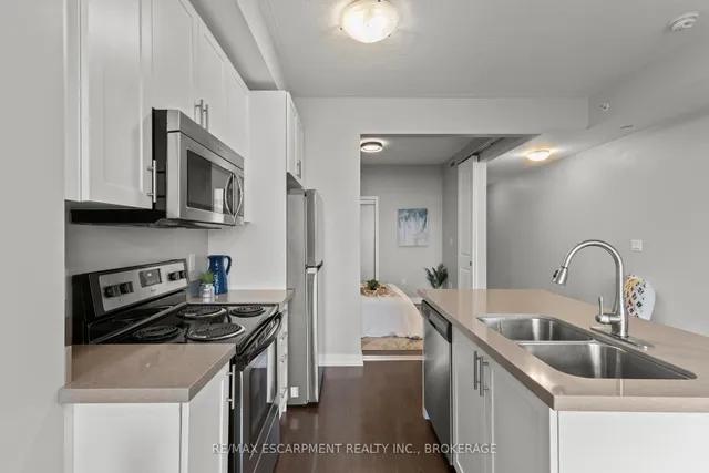Additional property image - 35 Southshore Cres Unit 230
