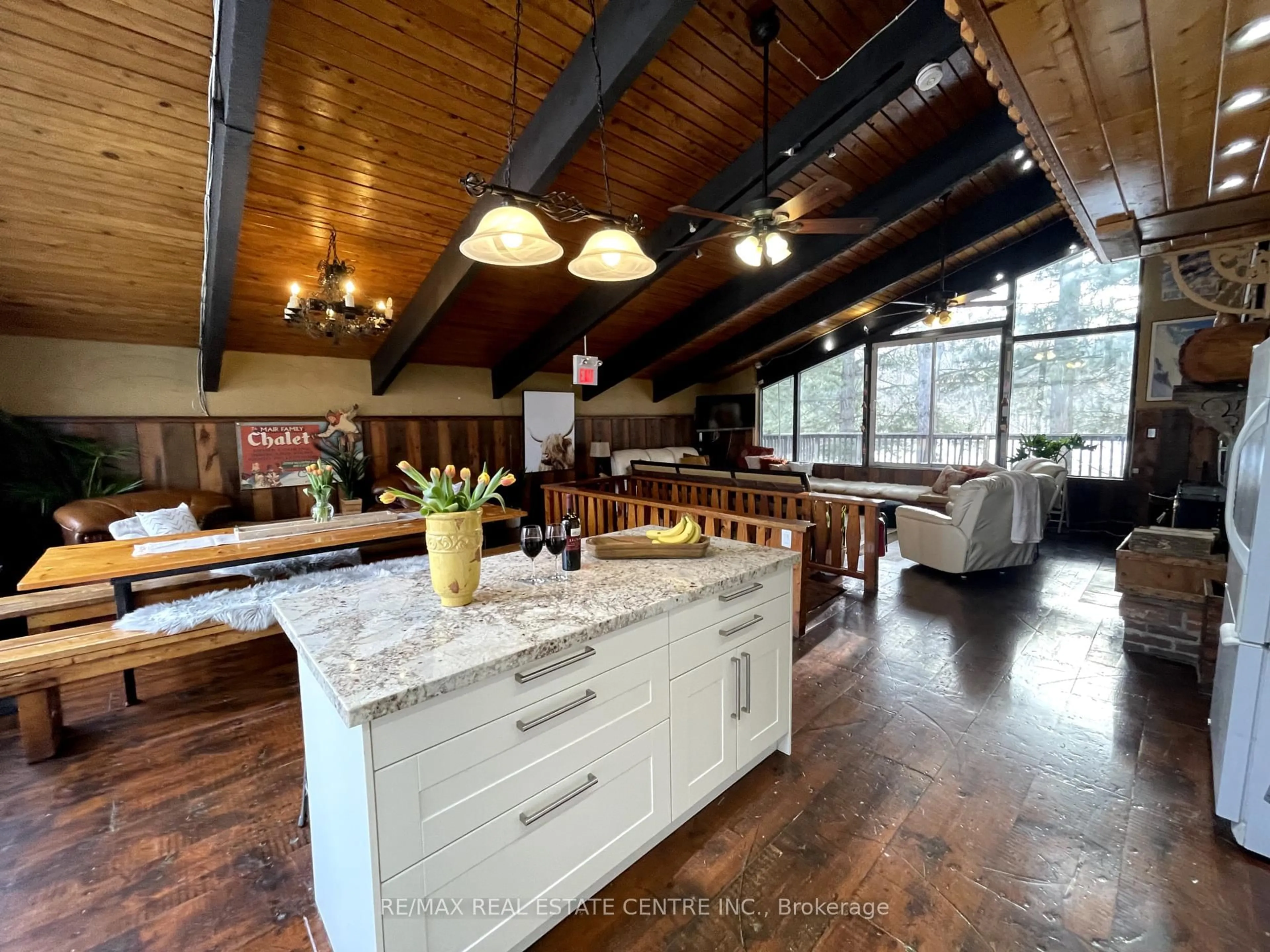 Open concept kitchen, unknown for 159 Birch View Tr, Blue Mountains Ontario L9Y 0M2
