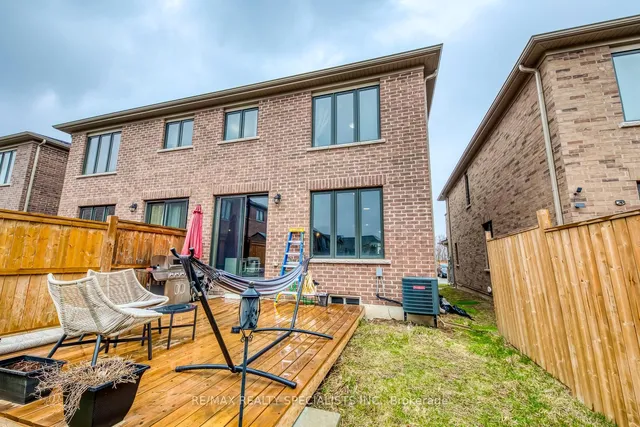 Primary image of 35 Pelican Lane