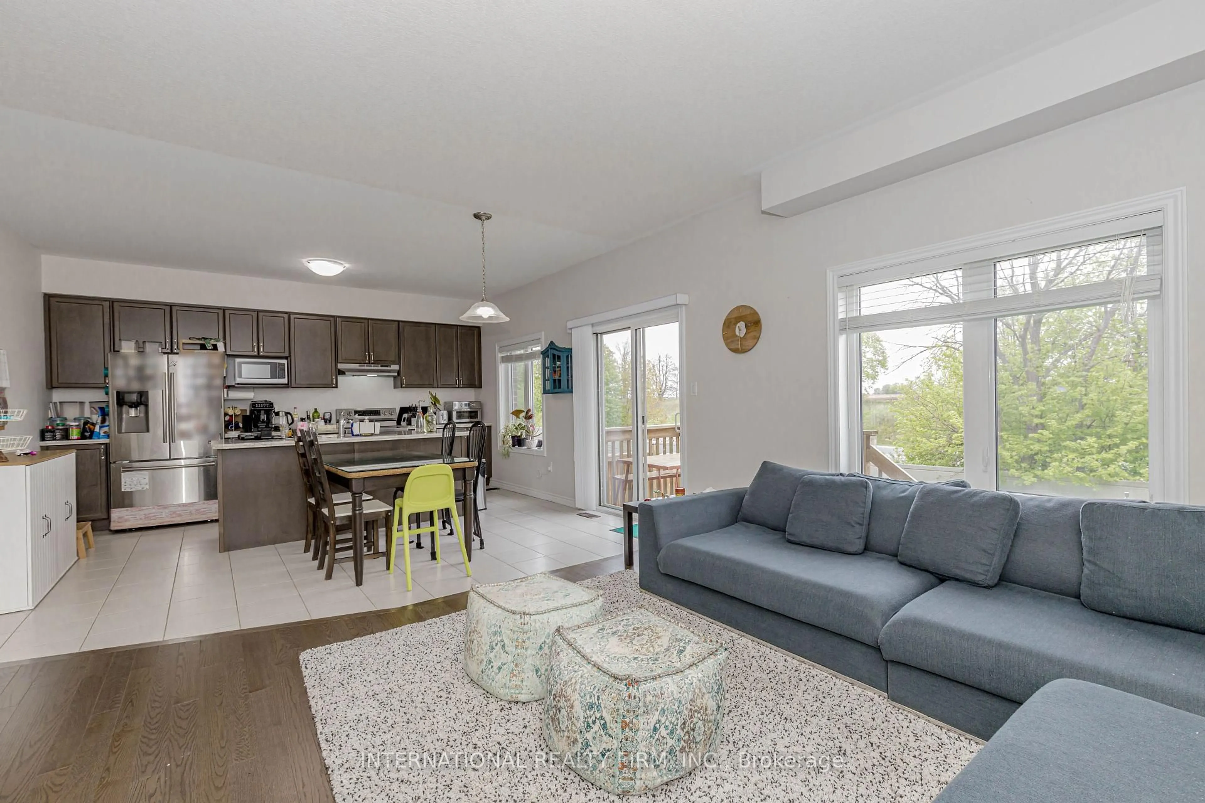 Open concept kitchen, unknown for 171 Bilanski Farm Rd, Brantford Ontario N3S 0J4