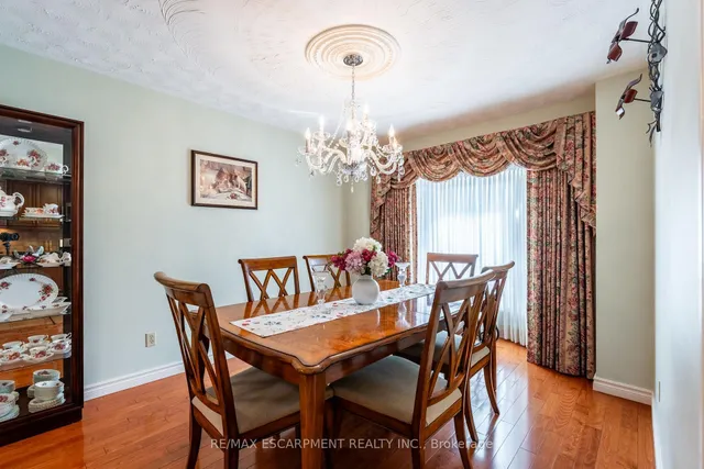 Additional property image - 10 Shadowdale Dr