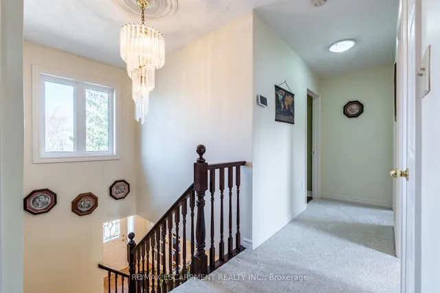 Additional property image - 10 Shadowdale Dr