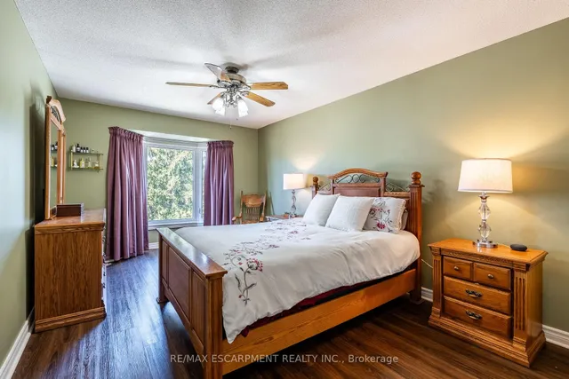 Additional property image - 10 Shadowdale Dr