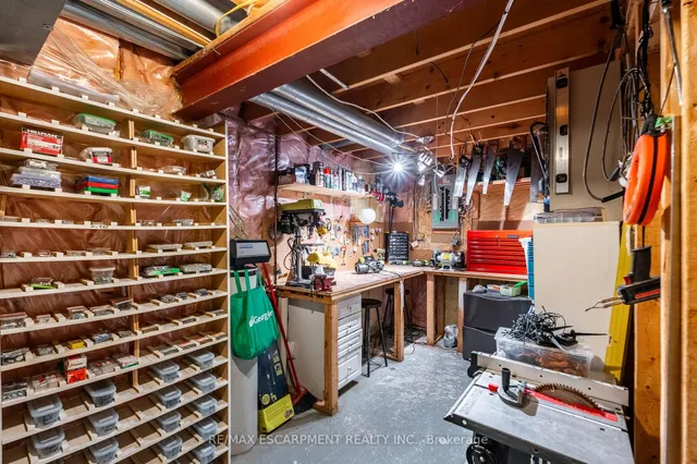 Additional property image - 10 Shadowdale Dr
