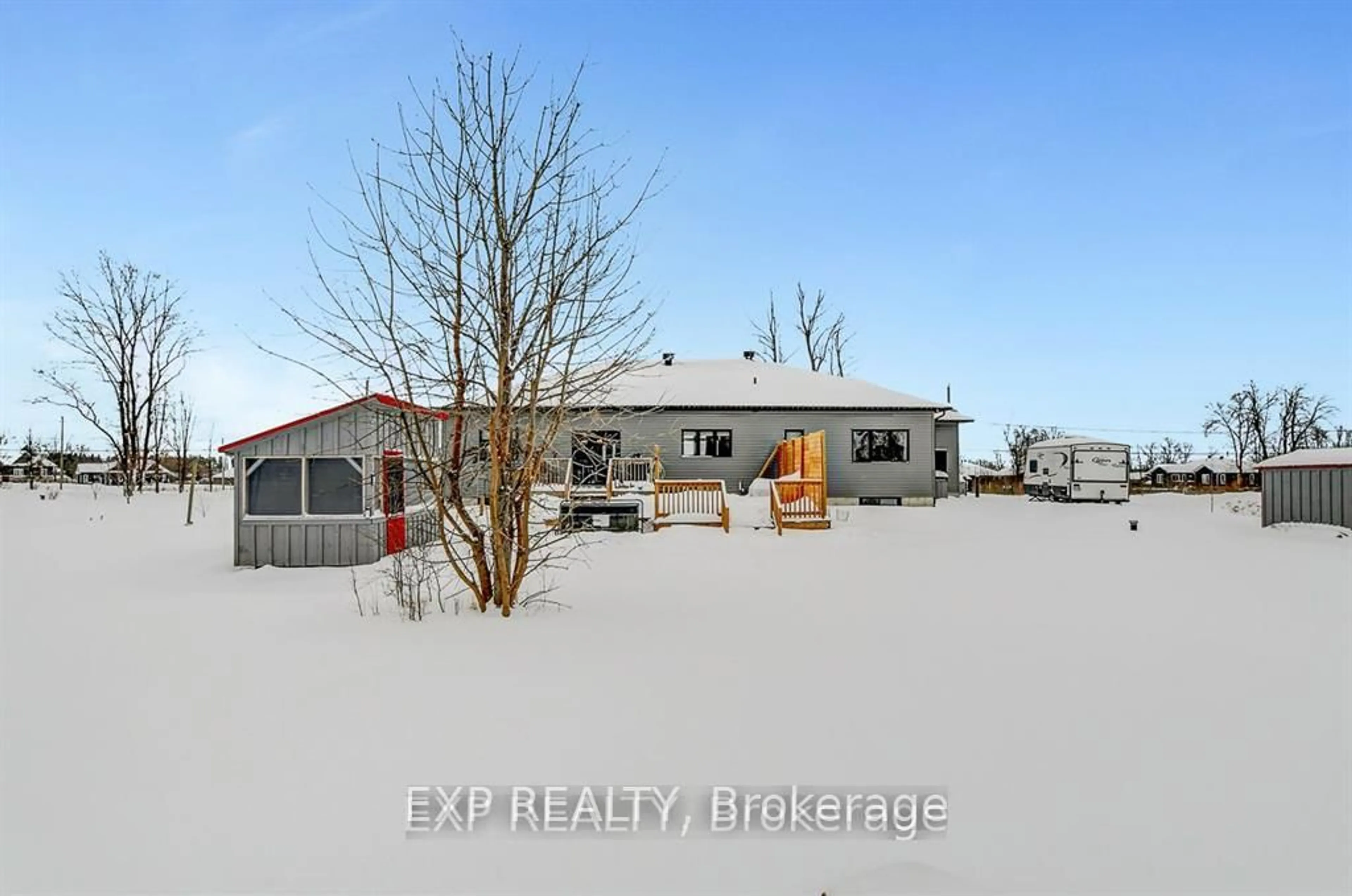 A pic from outside/outdoor area/front of a property/back of a property/a pic from drone, building for 4 Tracy Lane, Rideau Lakes Ontario K7A 4S5