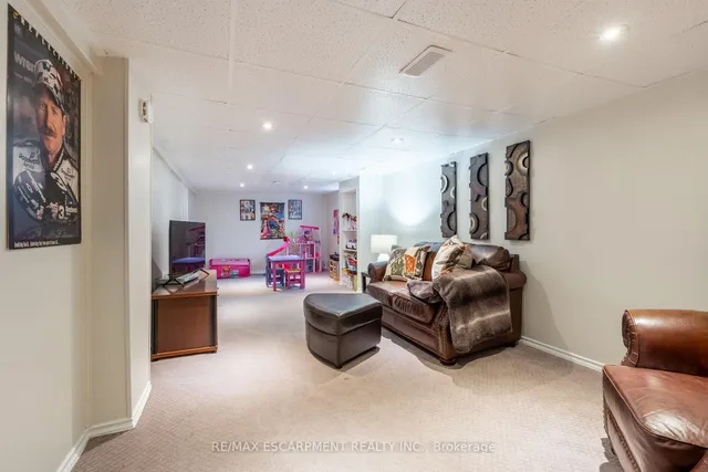 Additional property image - 668 Burgess Ave