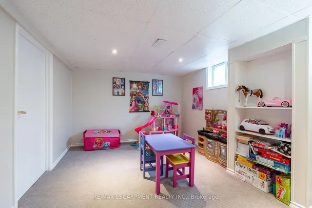 Additional property image - 668 Burgess Ave