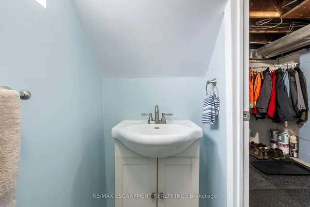 Additional property image - 668 Burgess Ave