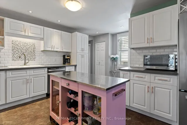 Additional property image - 99 Mill St