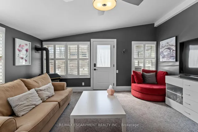 Additional property image - 99 Mill St