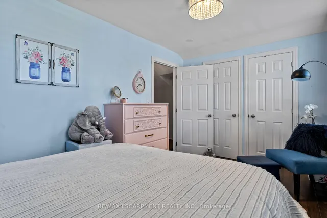 Additional property image - 99 Mill St